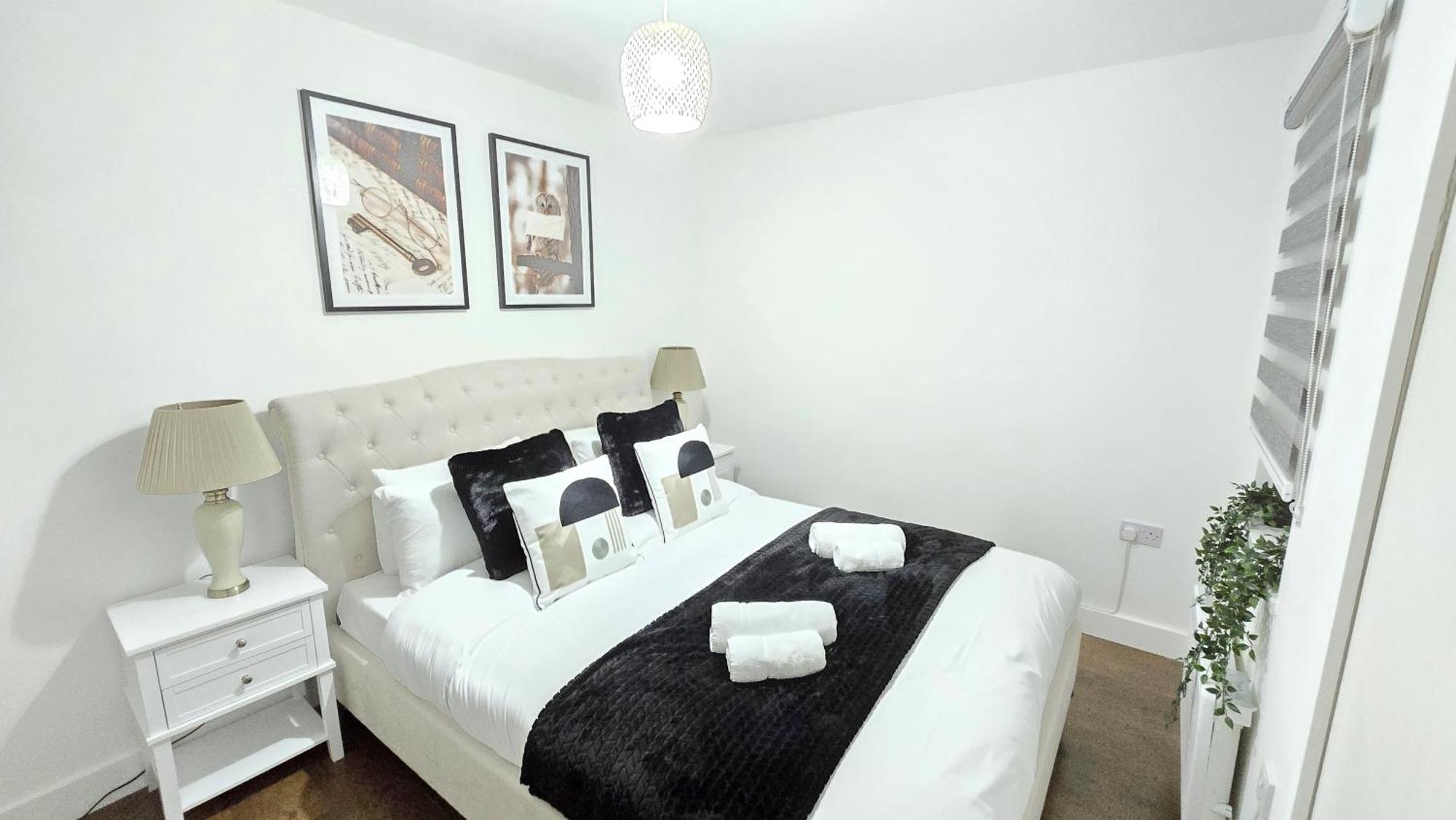 The Hidden Chapter 2 Bedrooms By Bevolve Apartment *