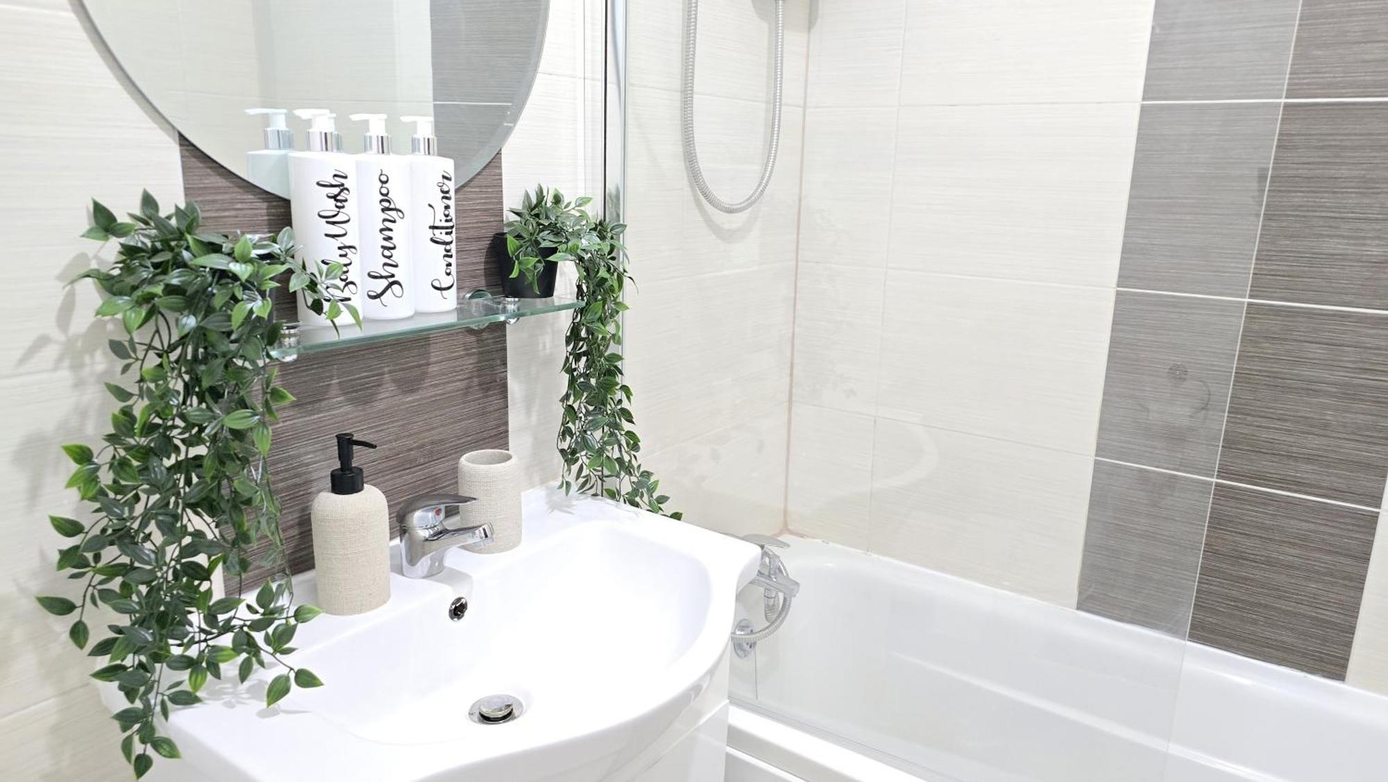 The Hidden Chapter 2 Bedrooms By Bevolve Apartment Manchester