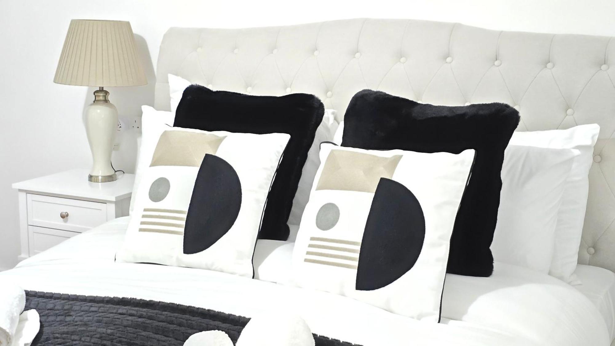 Apartment The Hidden Chapter 2 Bedrooms By Bevolve
